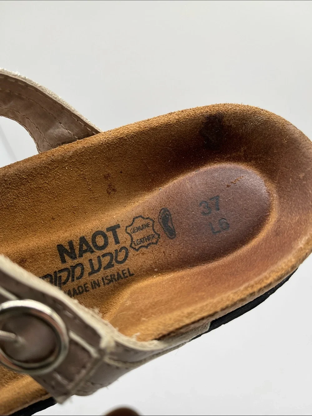 Naot Malibu Metallic Embellished T‑Strap Sandals Women’s 37/  6 Comfort Flaw